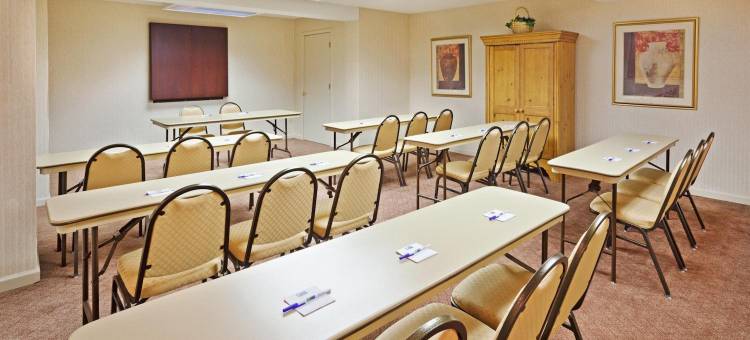 智选假日酒店-锡克里市场(Holiday Inn Express Hickory-Hickory Mart)图片