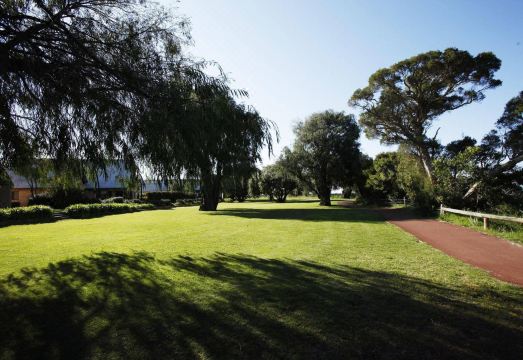 Whalers Cove VillasHotel Overview