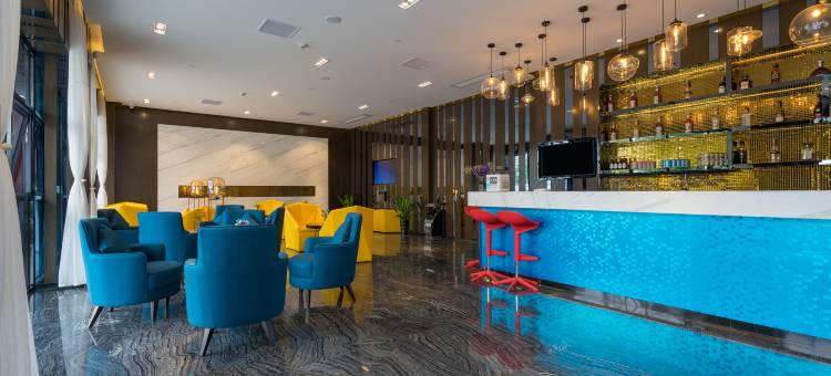 潮宸酒店(清远义乌商贸城店)图片