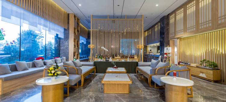 网鱼电竞酒店(上海金桥台儿庄地铁站店)图片