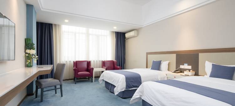 艺龙安云酒店(深圳元芬龙胜地铁站店)图片