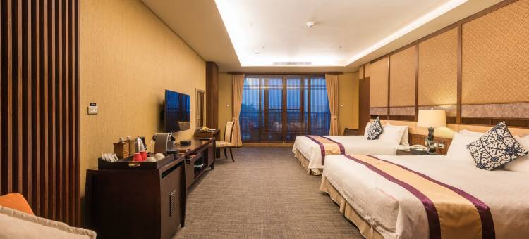 高雄花季度假饭店图片