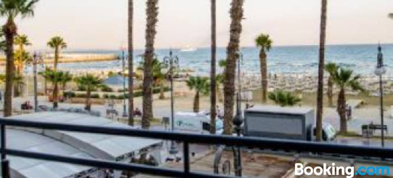 克拉萨斯海滩公寓(Krasas Beach Apts)图片