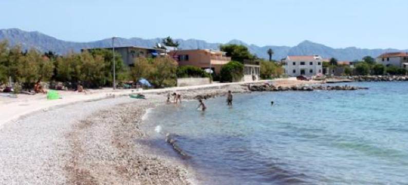 Apartment Sucuraj 3589b图片