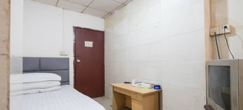 广州港龙住宿(龙归地铁站店)图片