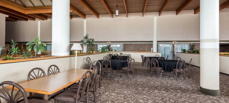 大章克申机场凯隆酒店(Clarion Inn Grand Junction Airport)图片