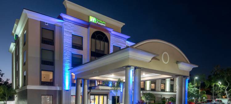 智选假日套房酒店巴托(Holiday Inn Express & Suites Bartow)图片