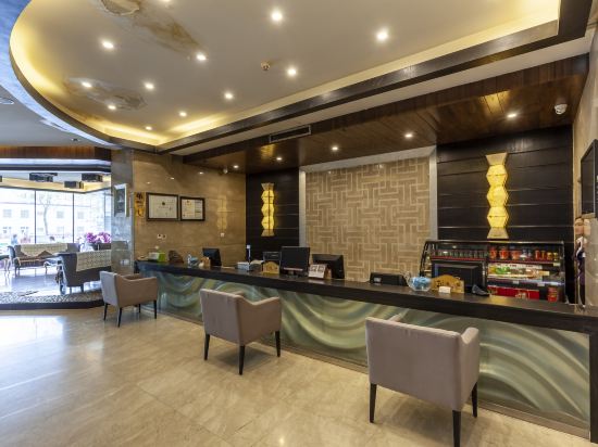 您的位置: 首页 酒店预订 哈密酒店 > 哈密禾禾中州国际饭店