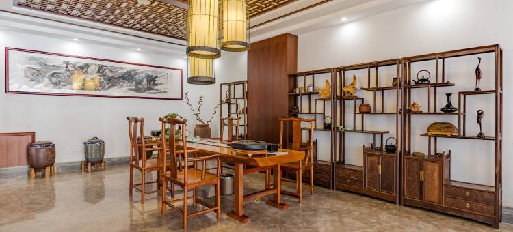 颐港酒店(临泉腾辉国际城沣泽悦城购物中心店)图片