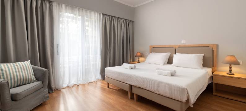 阳光海滩林多斯酒店(Sun Beach Lindos)图片