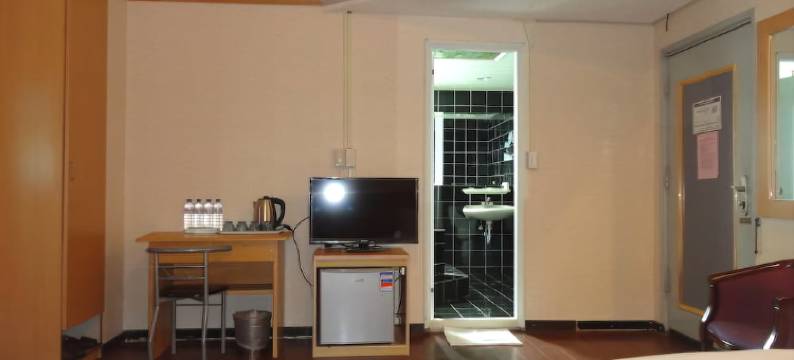 台南一品沅商旅图片