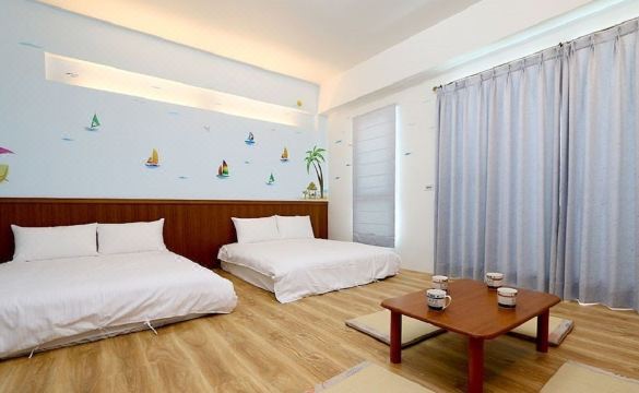 Lan Hai Leisure Time B&B Hotel Overview