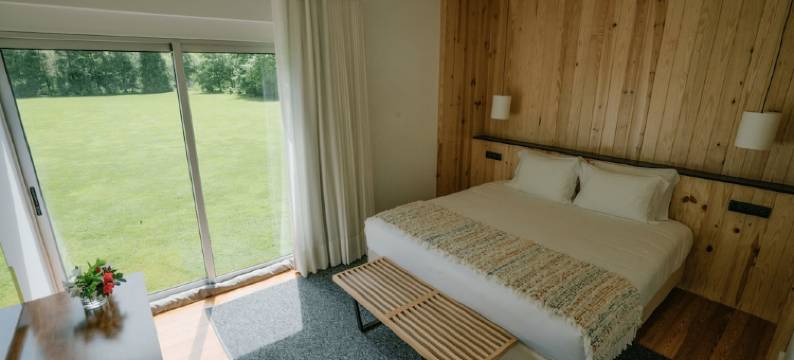 弗纳斯湖森林生活公寓酒店(Furnas Lake Forest Living)图片