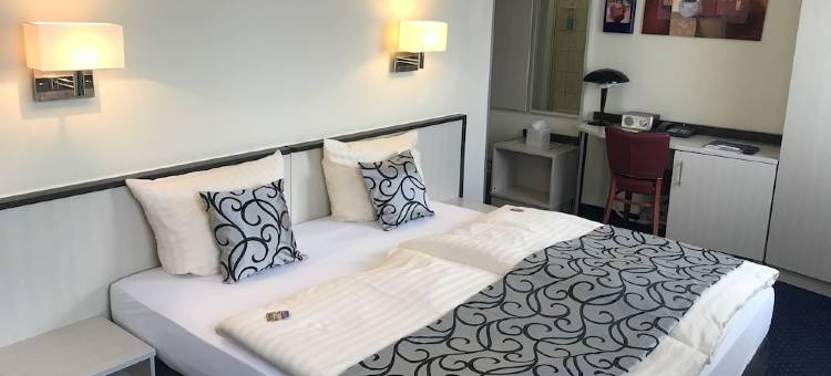 新勃兰登堡公园酒店(Parkhotel Neubrandenburg)图片