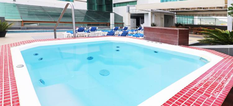 克雷塔罗克里斯塔尔假日酒店(Holiday Inn Queretaro Zona Krystal)图片