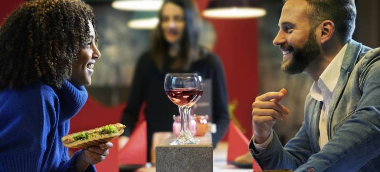 巴塞罗那圣科洛马宜必思酒店(Ibis Barcelona Santa Coloma)图片