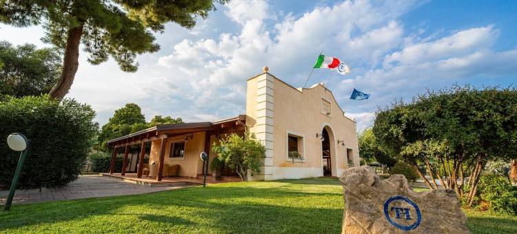 TH 西贝里滨海 - 德格里海湾村庄酒店(TH Marina di Sibari - Baia Degli Achei Village)图片