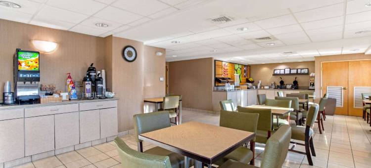 波士顿萨默维尔拉昆塔温德姆套房酒店(La Quinta by Wyndham Boston Somerville)图片