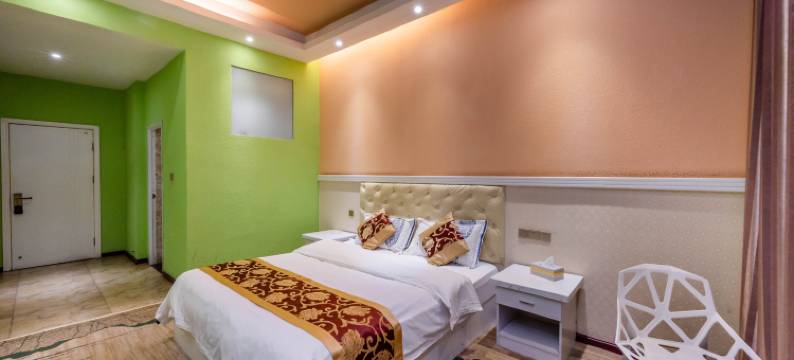 郁金香时尚酒店(珠泉路店)图片