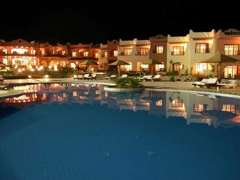 达哈布特罗皮泰绿洲度假村