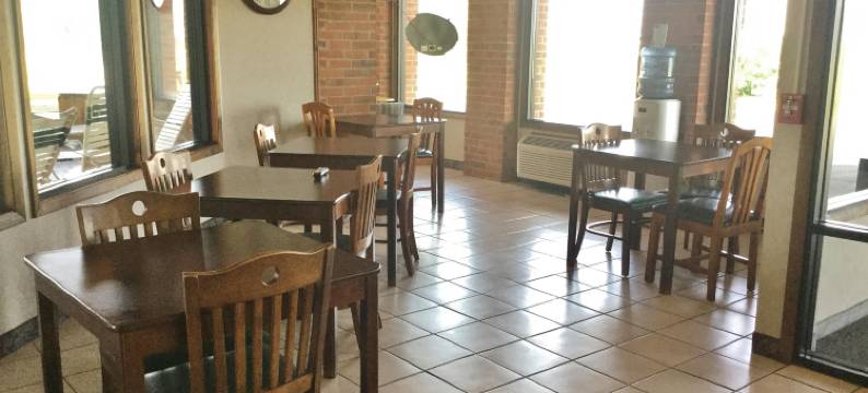 Capital O Amerihost Inn and Suites 梅西科54号高速公路(Capital O Amerihost Inn and Suites Mexico Hwy 54 MO)图片