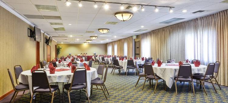 西雅图费多威拉昆塔温德姆套房酒店(La Quinta Inn & Suites by Wyndham Seattle Federal Way)图片