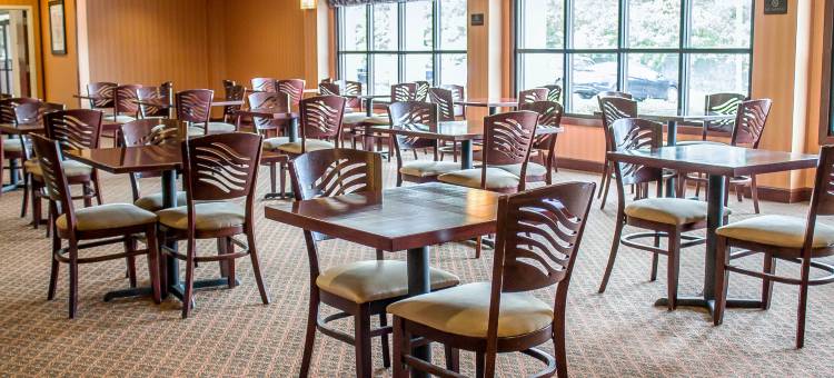 温德姆豪生哥伦布州立展览馆I-71(Howard Johnson by Wyndham Columbus State Fairgrounds I-71)图片