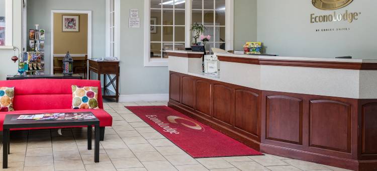 科洛尼尔海茨 I-95 罗德威酒店(Rodeway Inn Colonial Heights I-95)图片