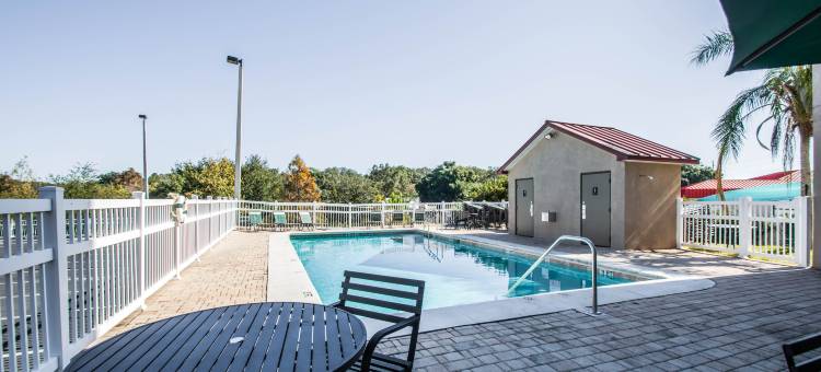 利斯堡湖群舒眠酒店(Sleep Inn Leesburg Chain of Lakes)图片