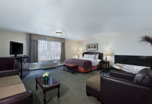 Oxford Suites Spokane Downtown Hotel Overview