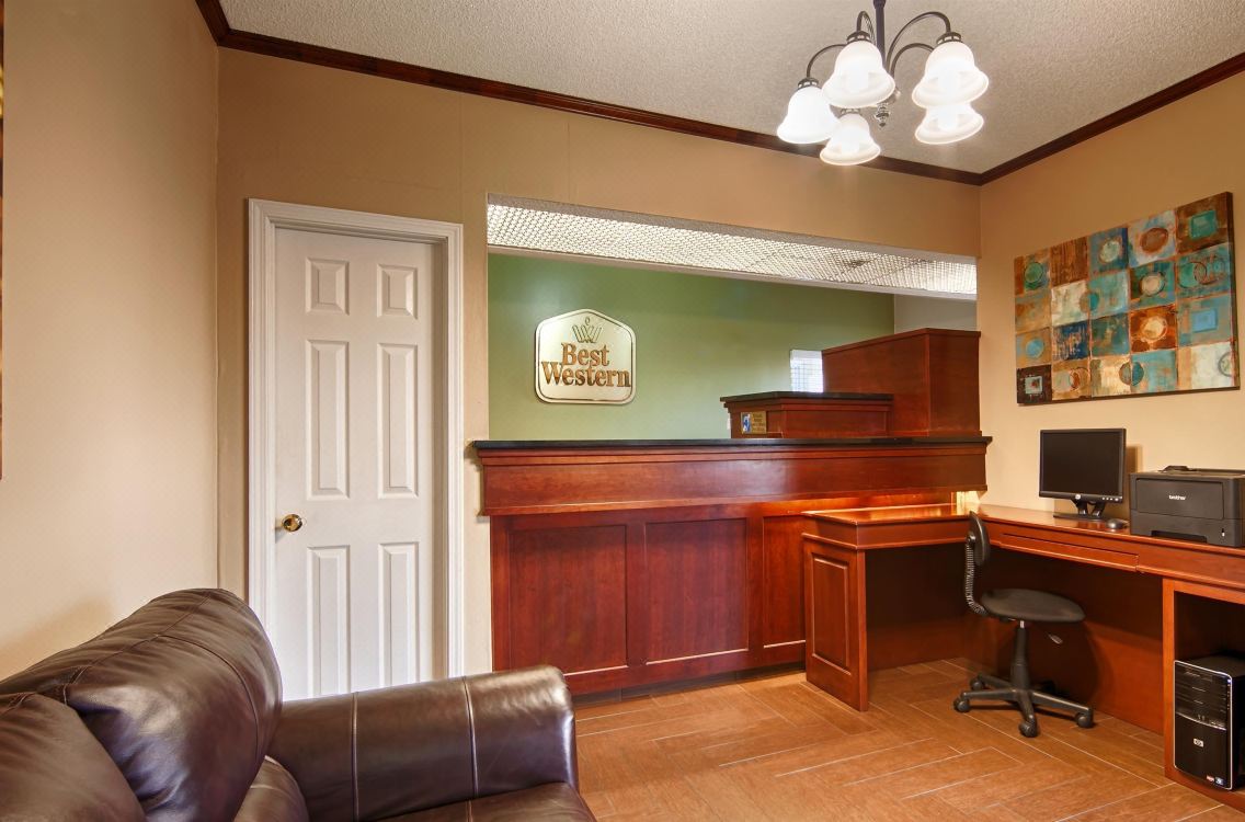 Best Western Fairwinds Inn Hotel Reviews And Room Rates - 