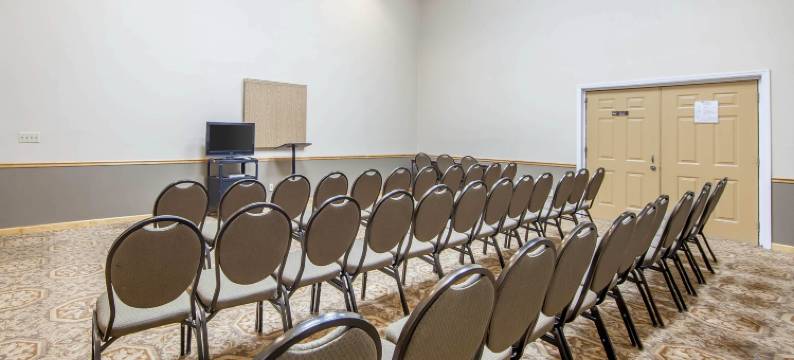 田纳西查塔努加 - 东 6 号开放式客房酒店(Studio Suites Extended Stay Chattanooga TN)图片