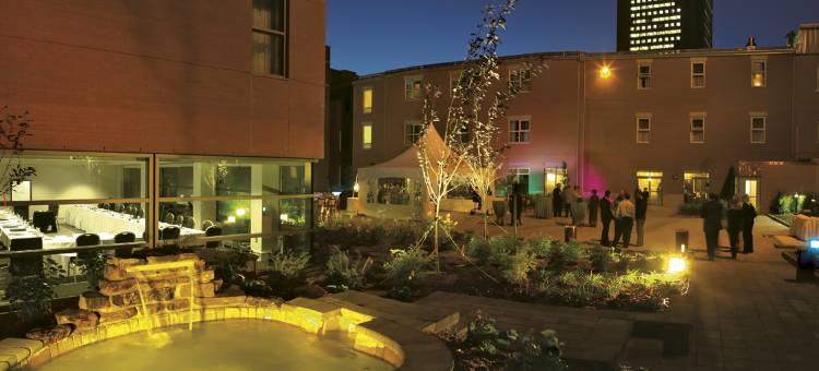 魁北克劳里尔堡酒店(Hotel Chateau Laurier Québec)图片