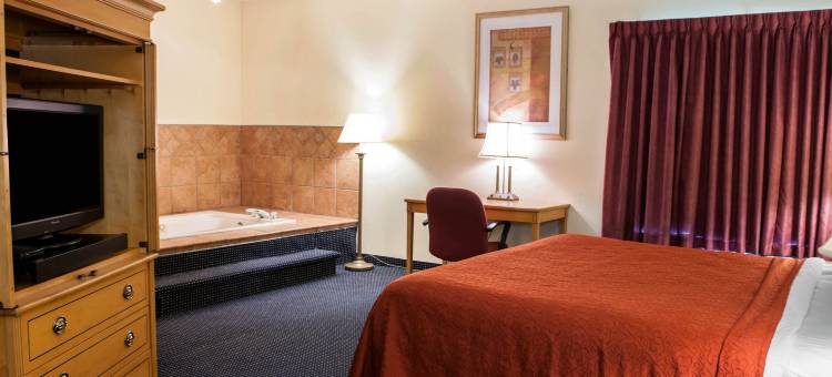 安德森I-69凯艺套房酒店(Quality Inn & Suites Anderson I-69)图片