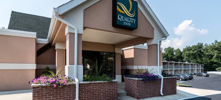 韦斯特菲尔德 - 斯普林菲尔德凯艺酒店(Quality Inn Westfield - Springfield)图片