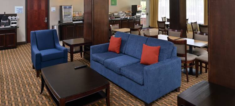 梅希亚舒适酒店(Comfort Inn & Suites Mexia)图片