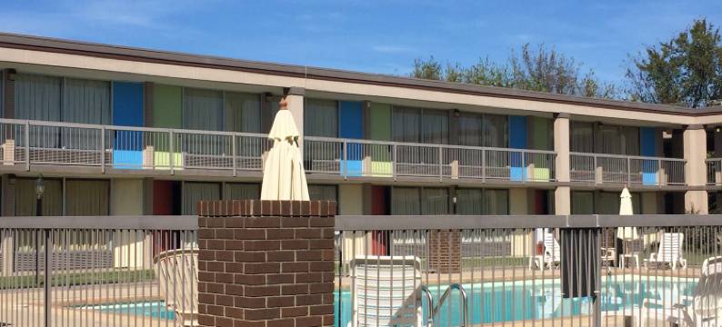 高山之家河石酒店(River Rock Hotel Mountain Home)图片