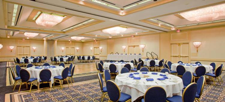 洛杉矶港皇冠假日酒店(Crowne Plaza Los Angeles Harbor Hotel)图片