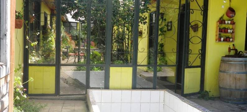 雷诺阿旅馆(Hostal Renoir)图片