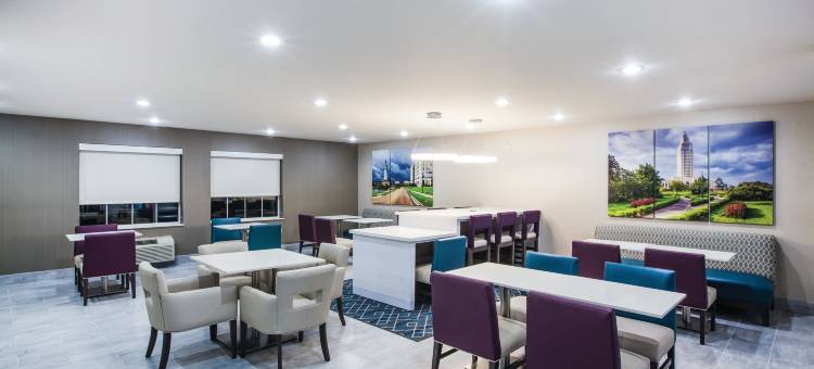 沃克德纳姆斯普林斯拉昆塔温德姆套房酒店(La Quinta Inn & Suites by Wyndham Walker - Denham Springs)图片