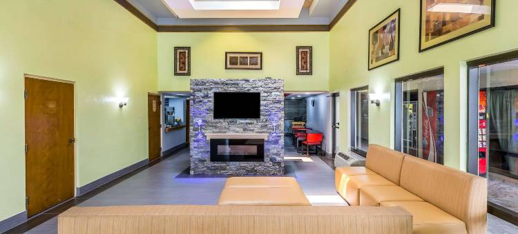 罗德威旅馆 诺克斯维尔东(Rodeway Inn Knoxville East)图片