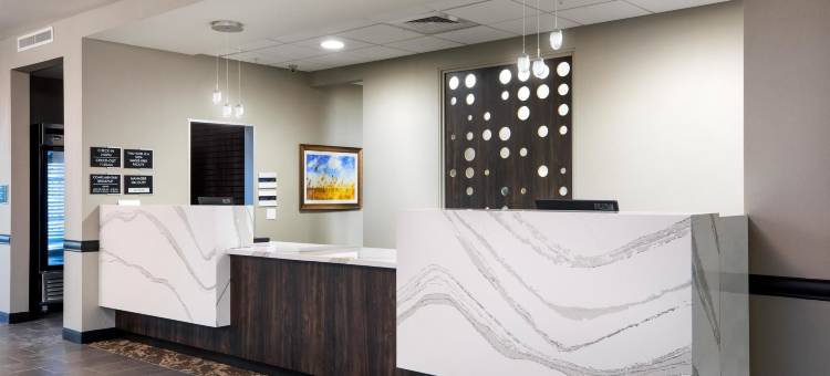 劳伦斯石头山酒店，温德姆Trademark精选(StoneHill Lawrence, Trademark Collection by Wyndham)图片