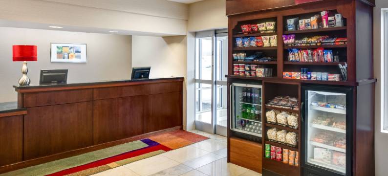 奥拉西 - 堪萨斯城凯富套房酒店(Comfort Inn & Suites Olathe - Kansas City)图片