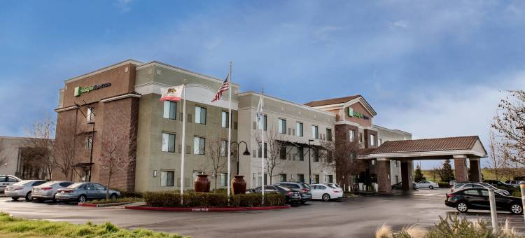 智选假日套房酒店林肯罗斯维尔地区(Holiday Inn Express & Suites Lincoln-Roseville Area)图片