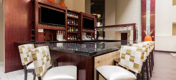 俄克拉荷马城北部假日酒店及套房(Holiday Inn & Suites Oklahoma City North)图片