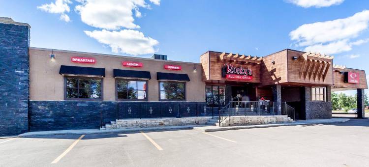 卡纳塔博尼维尔(The Kanata Bonnyville)图片