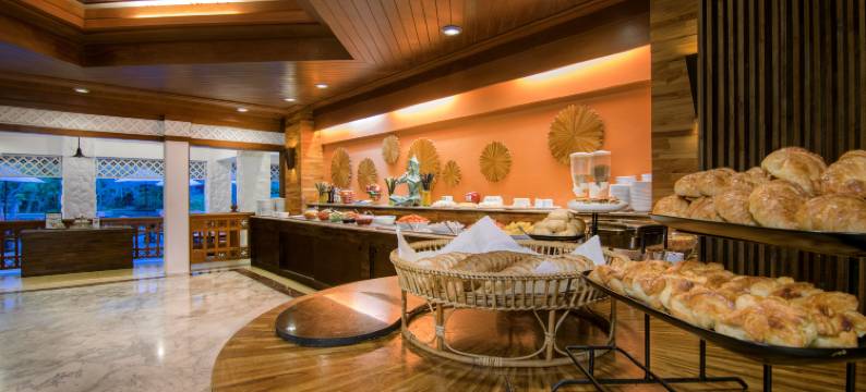 普吉岛塔夫海滩水疗度假村(Thavorn Beach Village Resort & Spa Phuket)图片