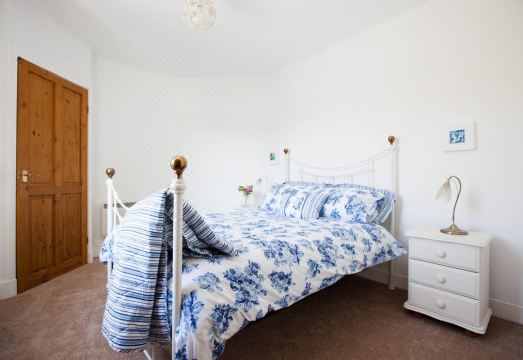 Owl CottageHotel Overview