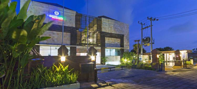红多兹Plus酒店-巴厘岛画廊2号商城(RedDoorz Plus Near Mall Bali Galeria 2)图片