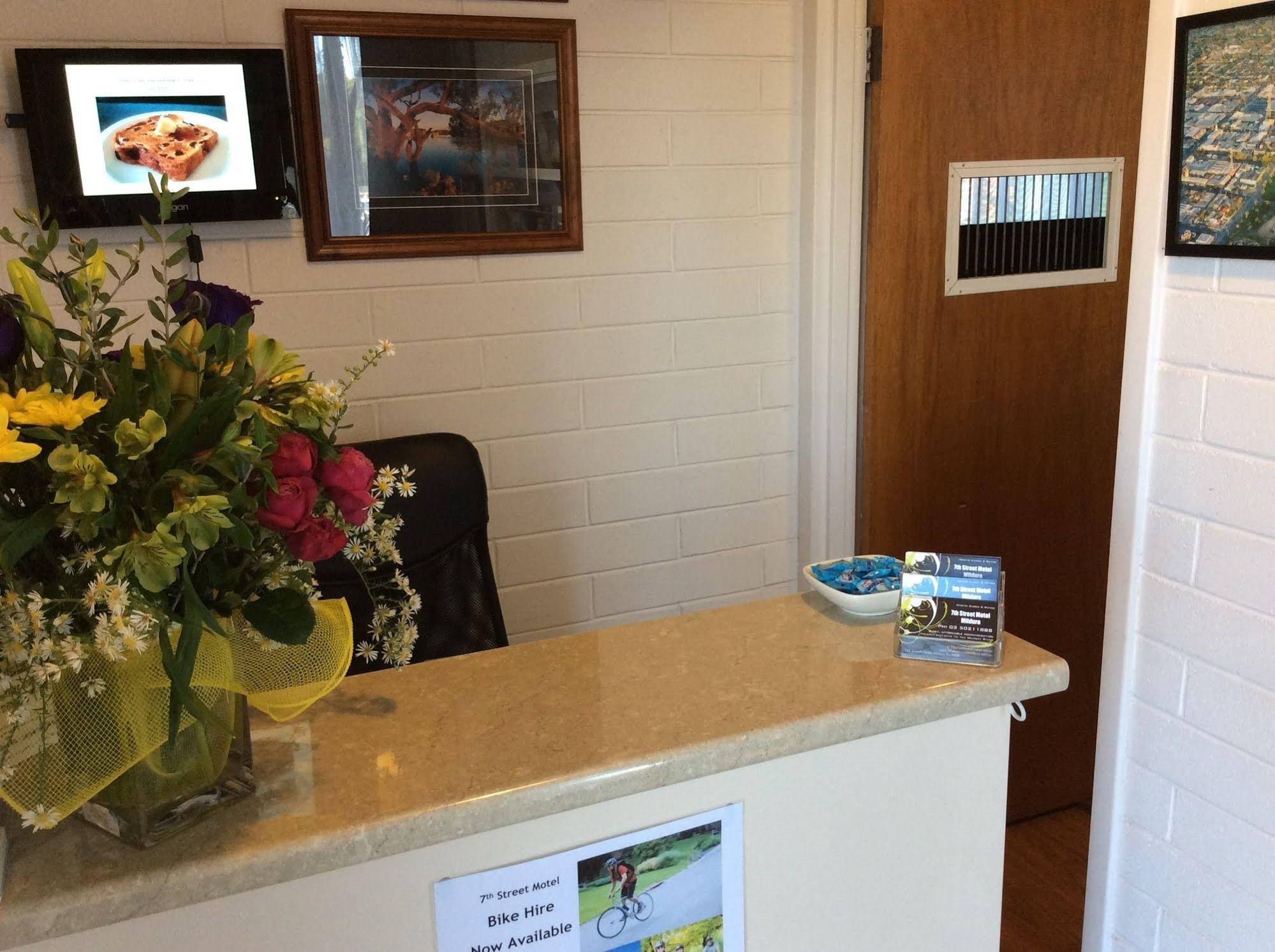 7th Street Motel Hotel Overview